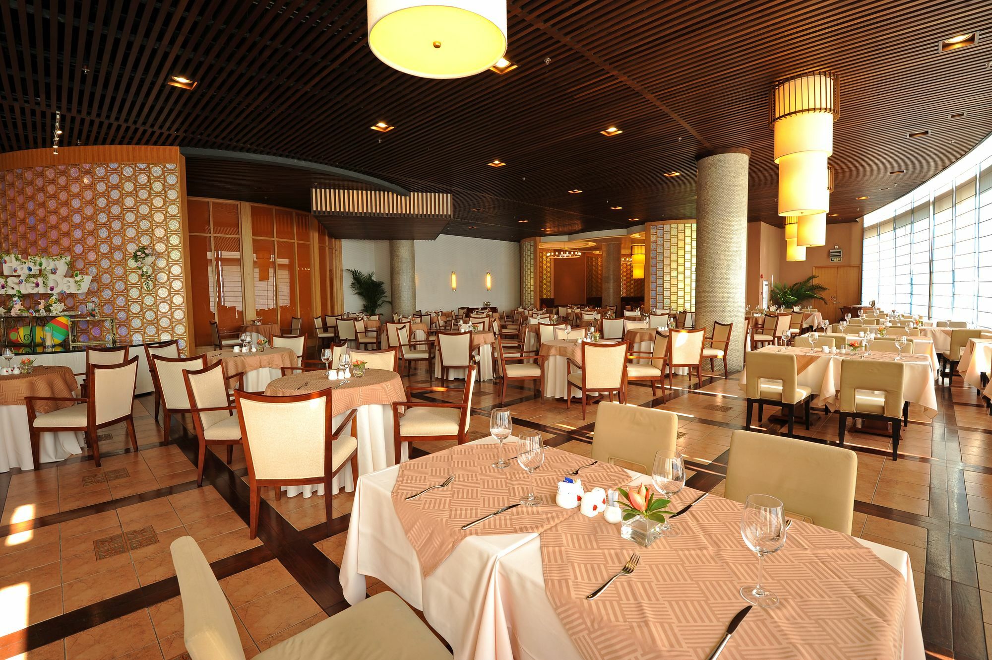 Ocean Spring Grand Metropark Hotel Zhuhai Bagian luar foto